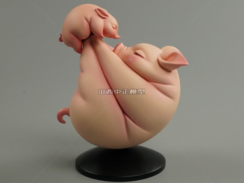 托举小猪猪模型制作