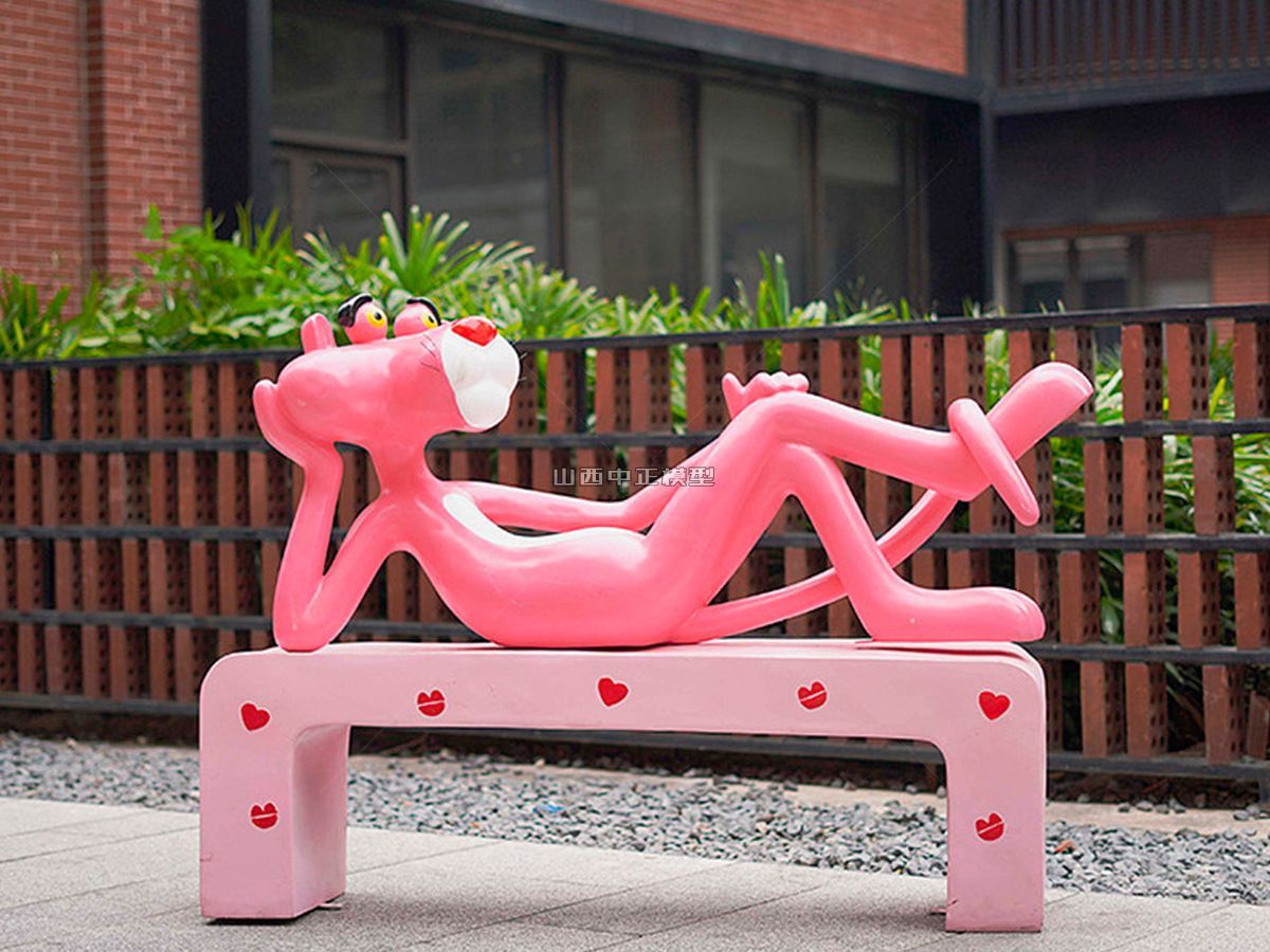 粉红豹商场雕塑玻璃钢卡通雕塑