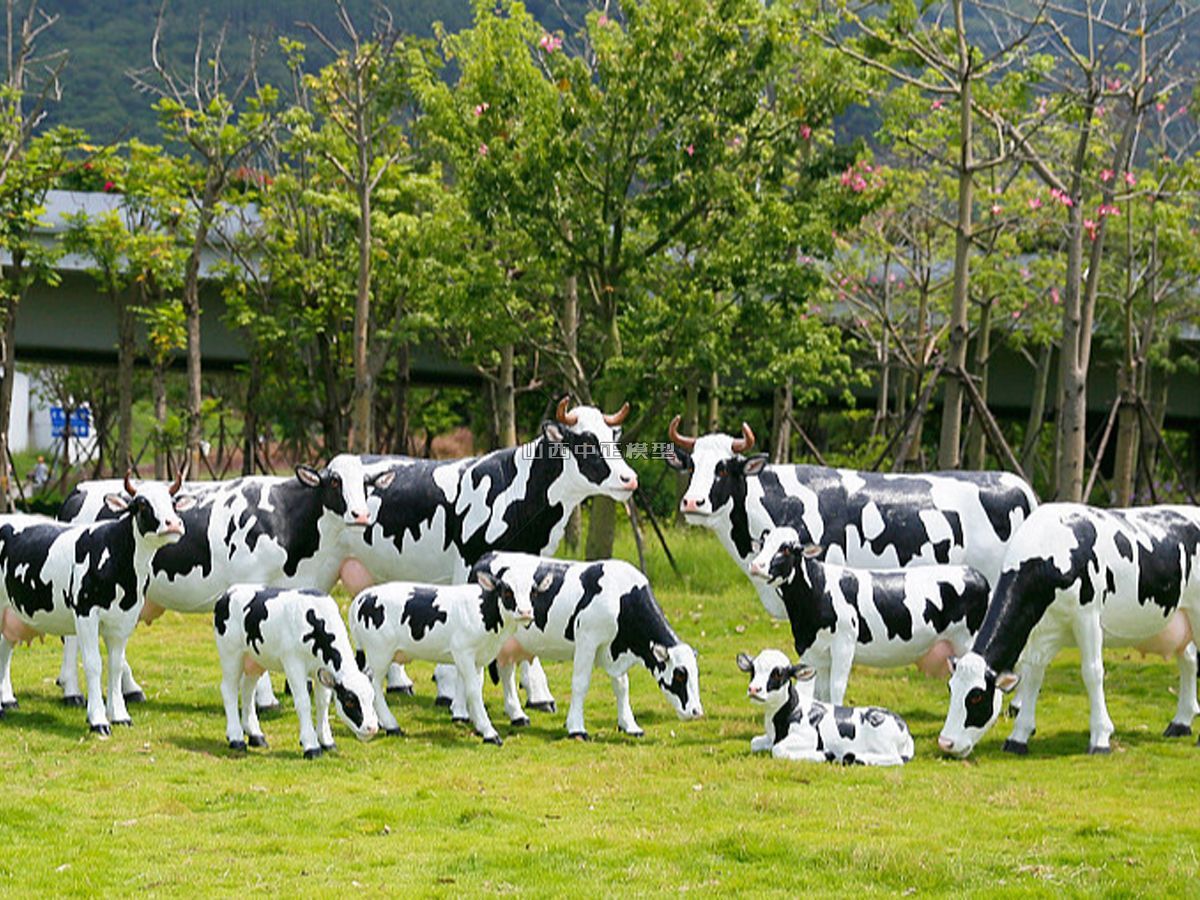 景观农场奶牛雕塑仿真动物模型生产厂家